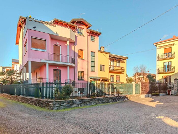 Case in Vendita e in Affitto - 2