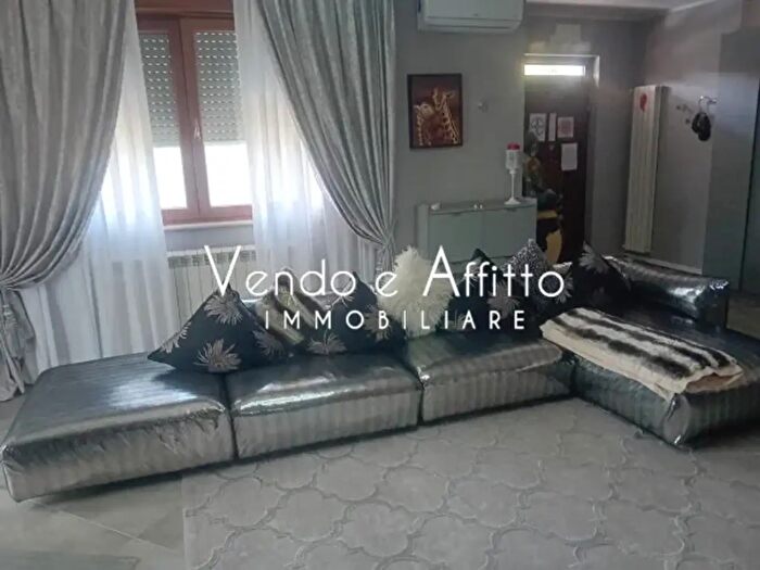 Casa con 6 locali in vendita in Cupello