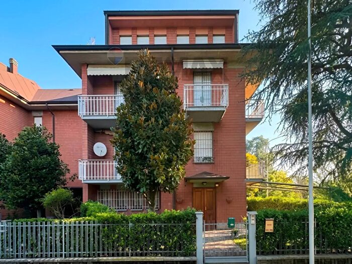 Casa quadrilocale in vendita in Via Bernardino Telesio, Reggio nell'Emilia