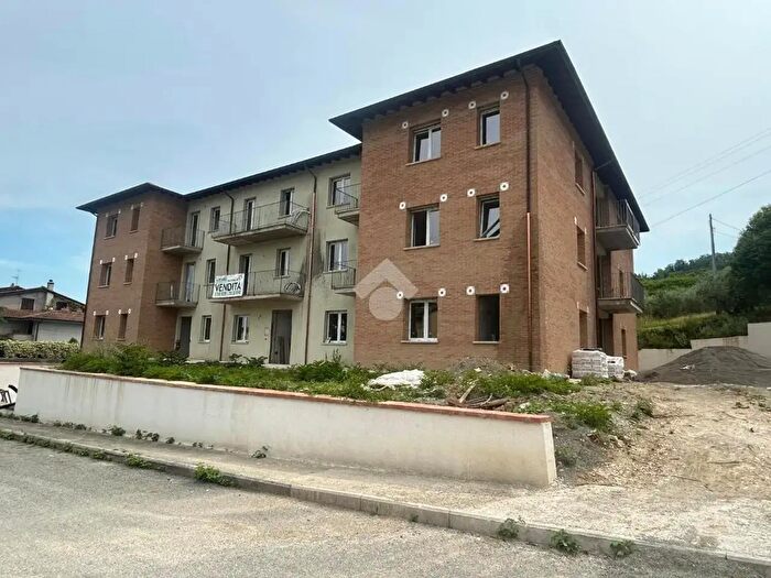 Appartamento quadrilocale in vendita in Via Albertini, Deruta
