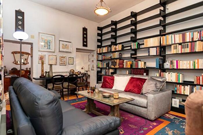 Appartamento quadrilocale in vendita in Via di San Francesco a Ripa, Roma