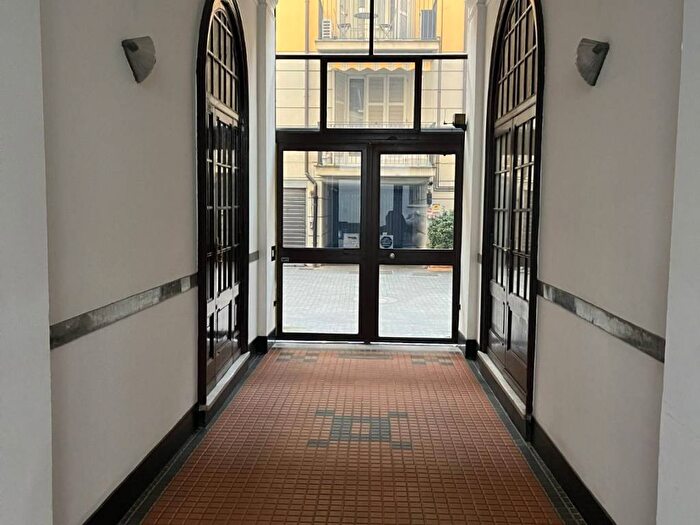 Appartamento bilocale in affitto in Via Pola, Isola, Milano