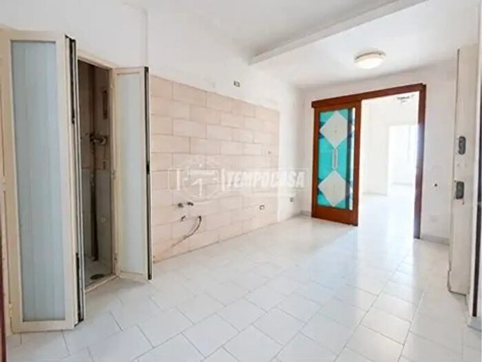 Appartamento trilocale in vendita in Via Emanuele Mola, Bari