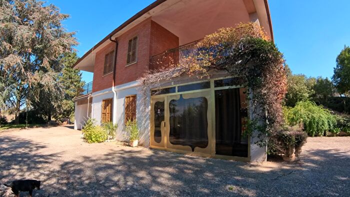 Casa con 13 locali in vendita in Strada Comunale Campo Maggiore, Rignano Flaminio
