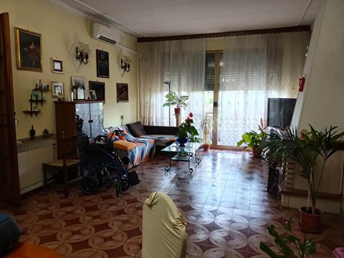 Casa con 11 locali in vendita in Pisa