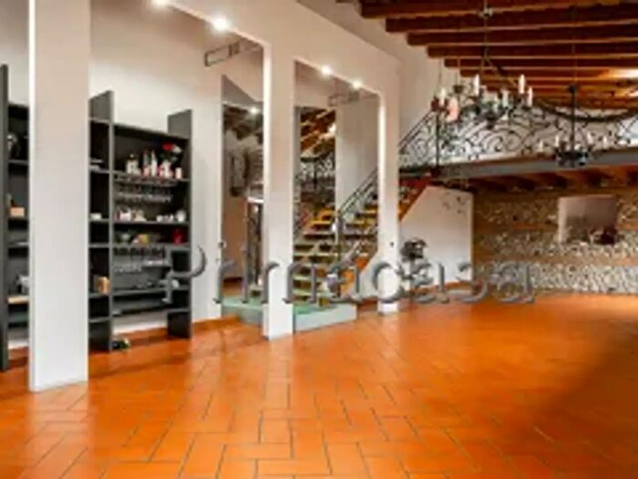 Casa con 7 locali in vendita in Via Altichiero, Zevio