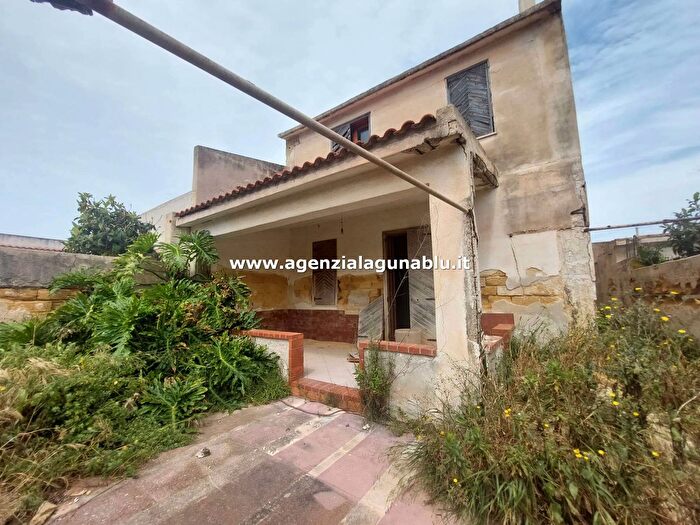 Casa con 6 locali in vendita in Lungomare Fata Morgana, Mazara Del Vallo