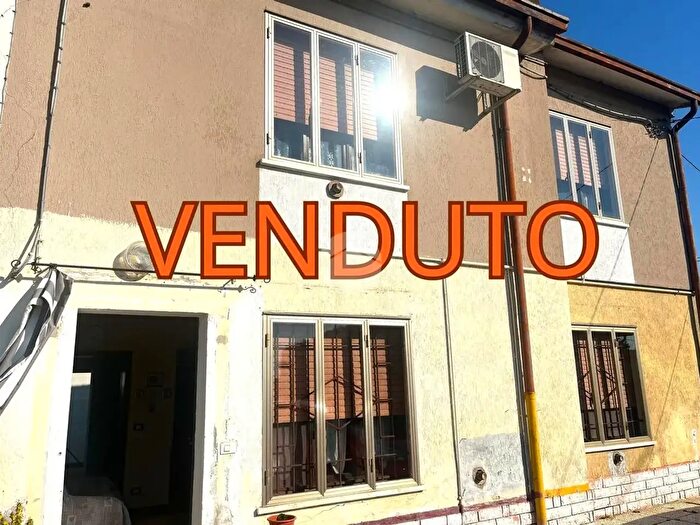 Casa con 5 locali in vendita in Nogara