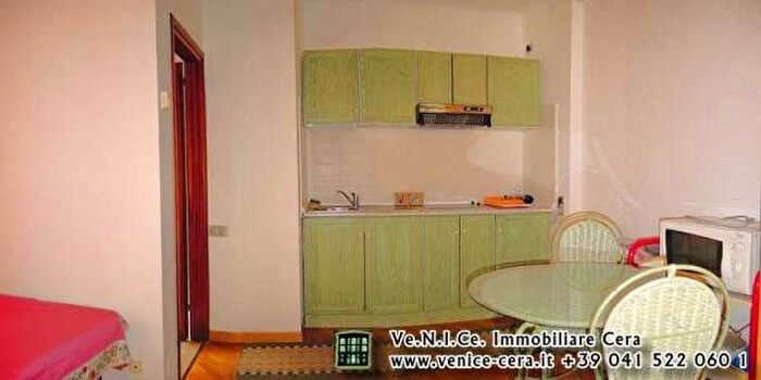 Appartamento monolocale in affitto in Calle dei Fabbri, San Marco, Venezia