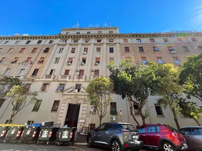 Appartamento trilocale in vendita in Via Raimondo Montecuccoli, Roma