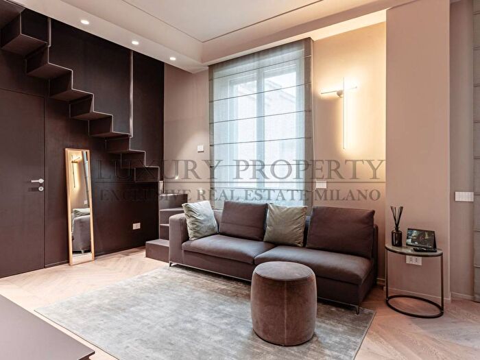 Appartamento bilocale in affitto in Via dei Piatti, Carrobbio, Milano