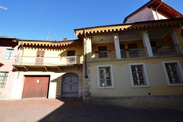 Casa con 6 locali in vendita in Via Eugenio Bona, Sordevolo