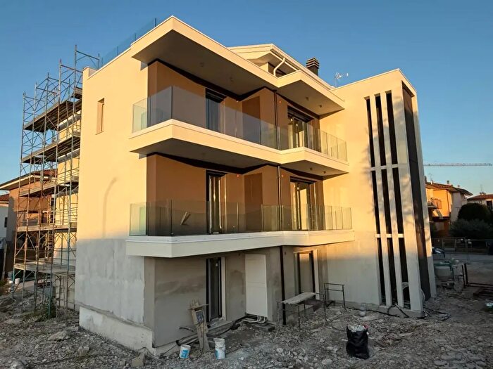 Appartamento trilocale in vendita in Via Togliatti, Santarcangelo Di Romagna