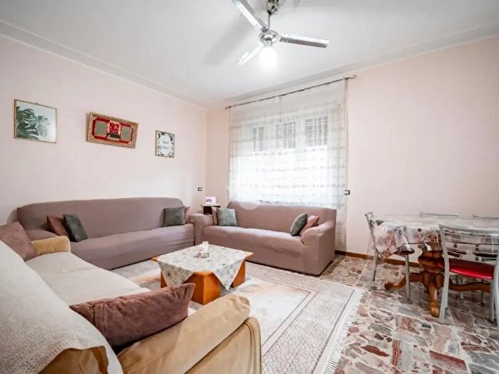 Appartamento con 5 locali in vendita in Via Monte Barro, Castello Di Brianza