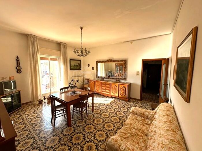 Appartamento trilocale in vendita in Piazzale San Giuseppe Artigiano, Foggia