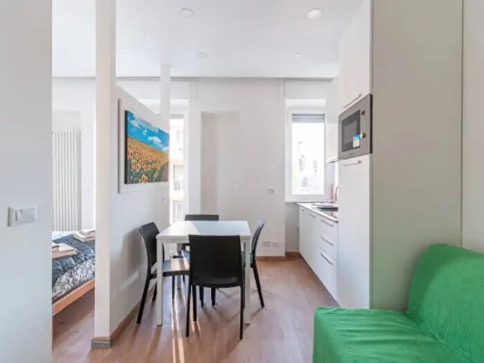 Appartamento bilocale in vendita in Via Derna, Milano