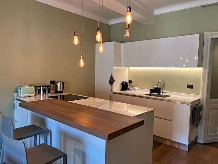 Appartamento con 5 locali in affitto in Via Po, Via della Rocca, Torino