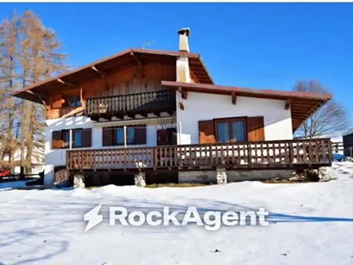 Casa con 6 locali in vendita in Via Ekar, Asiago