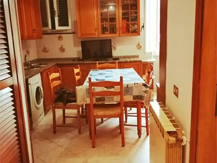 Appartamento trilocale in vendita in Ameglia