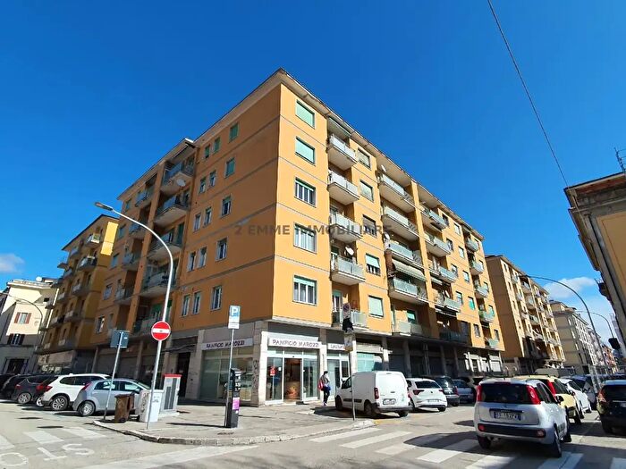 Appartamento con 5 locali in vendita in Via Fabio Filzi, Ascoli Piceno