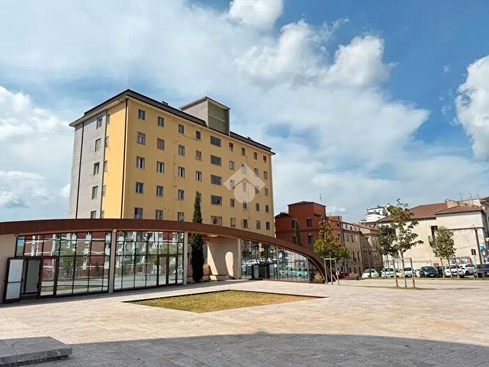 Appartamento con 5 locali in vendita in Via Beato Bonaventura, Potenza