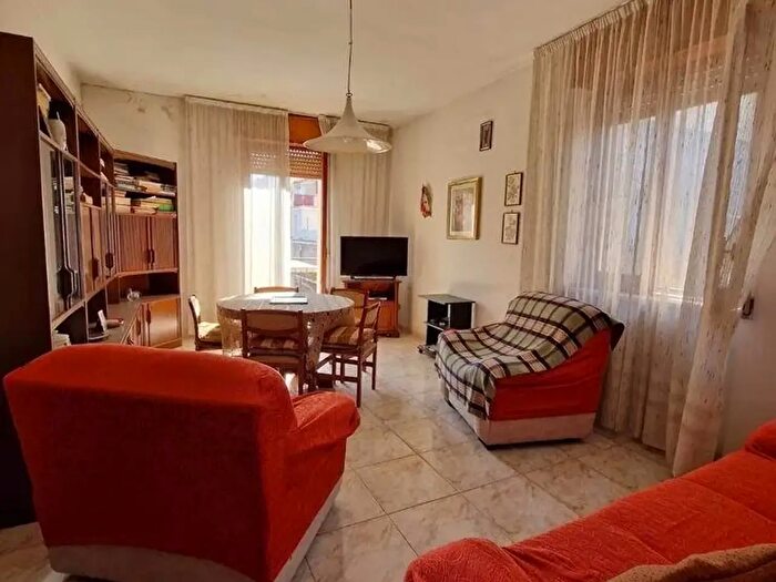 Appartamento con 6 locali in vendita in Via Cicerone, Lentini