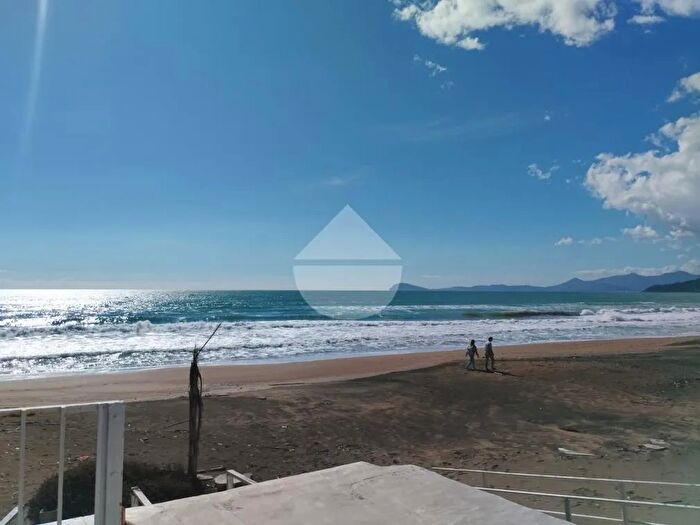 Appartamento trilocale in affitto in Minturno