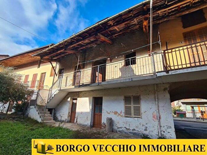 Casa con 6 locali in vendita in Via Cuneo, Vignolo
