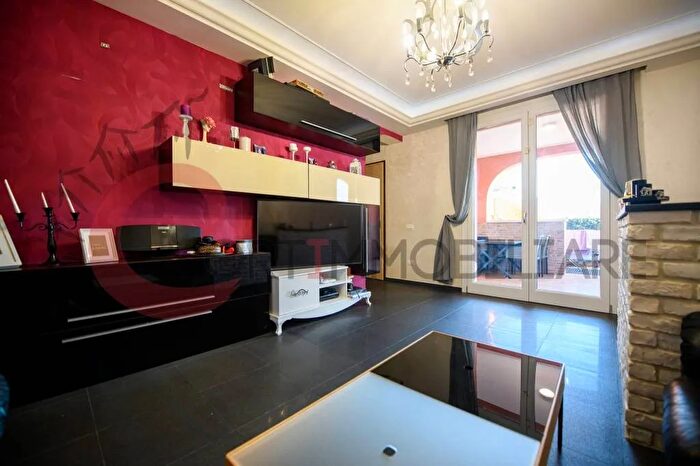 Appartamento trilocale in vendita in Via delle Case Scarlino, Scarlino