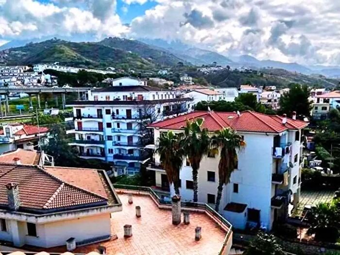 Appartamento trilocale in vendita in Via Poseidone, Diamante