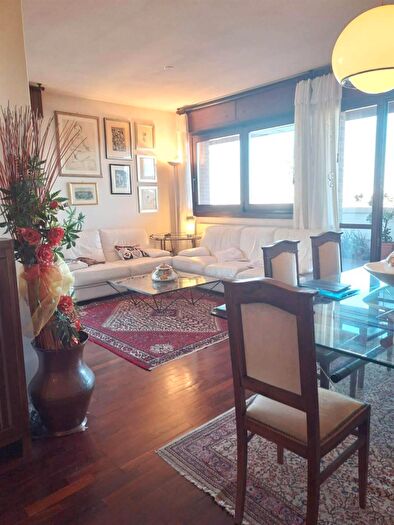 Appartamento con 5 locali in vendita in Bologna