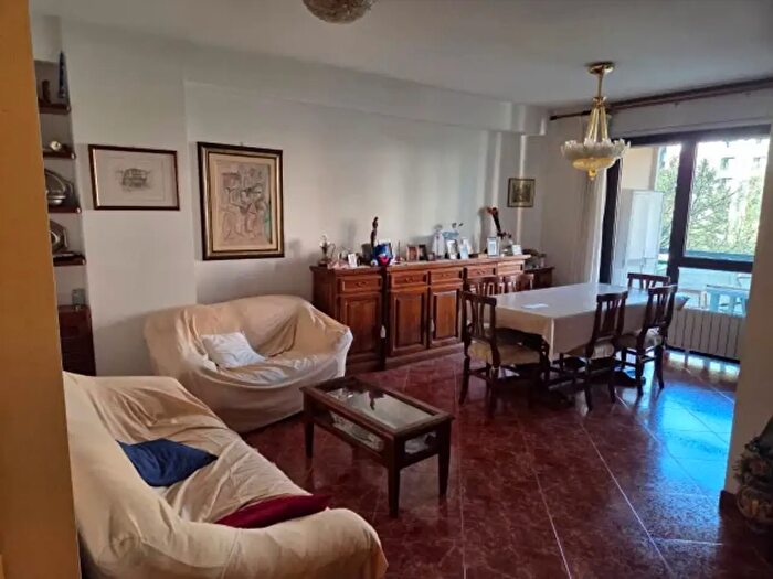 Appartamento con 5 locali in vendita in Via Martiri dei Lager, Perugia