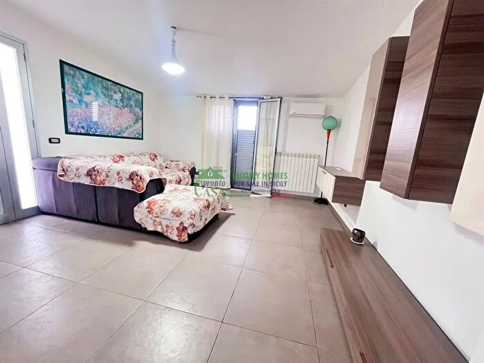 Casa quadrilocale in affitto in Via Sandro Pertini, Comiso