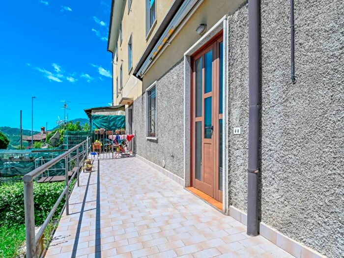 Appartamento bilocale in vendita in Via Besnigo, Gandino