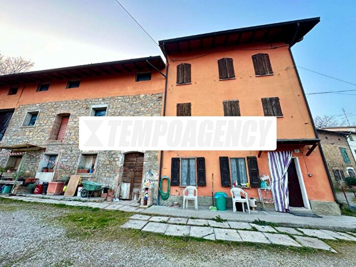 Casa trilocale in vendita in Via Casa Chesi, Serramazzoni