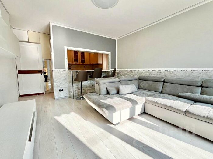 Appartamento quadrilocale in affitto in Via Carlo Noè, Cassano Magnago