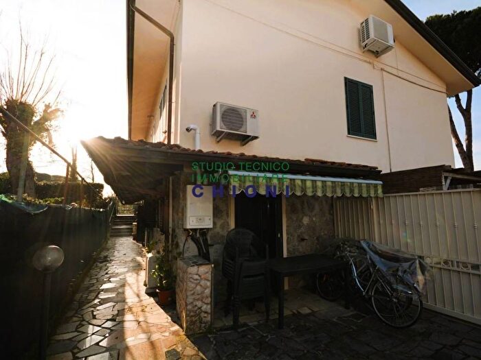 Appartamento in affitto in via Gramsci, Cinquale, Montignoso