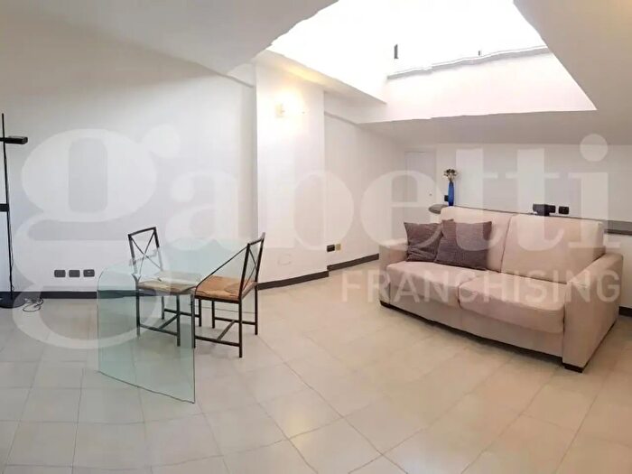 Casa bilocale in vendita in Via Ratti, Ameglia