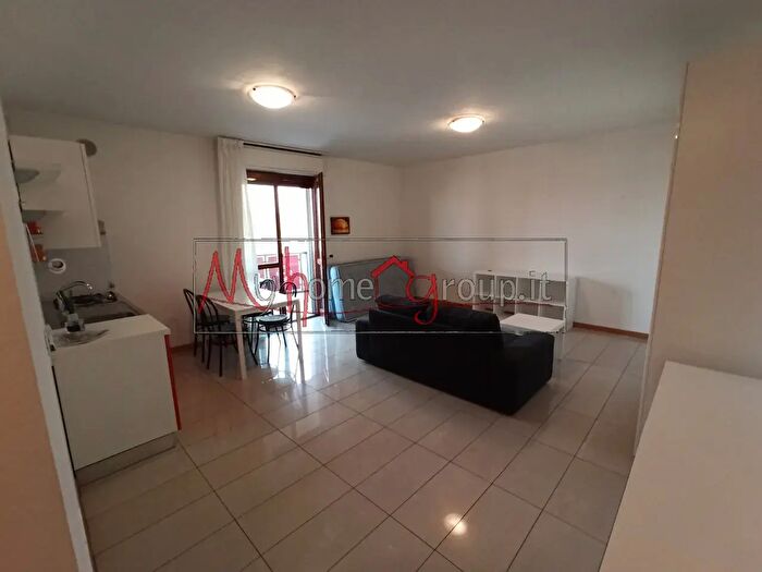 Appartamento bilocale in affitto in Via Donizzetti, Ponte San Nicolo