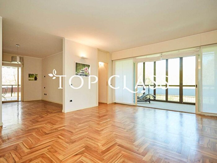 Appartamento con 6 locali in affitto in Milano, Basiglio