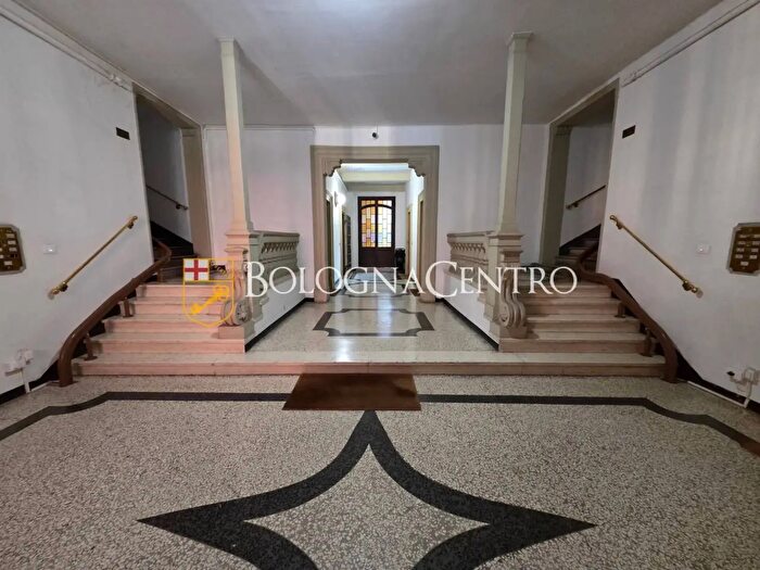 Appartamento bilocale in affitto in Via San Petronio Vecchio, Bologna