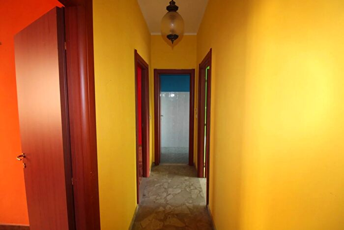 Appartamento trilocale in vendita in Vezza DAlba