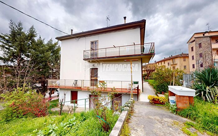 Appartamento con 6 locali in vendita in Via del Corso, Castiglione Dei Pepoli