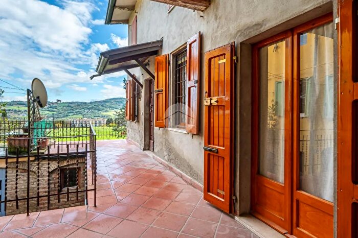 Casa quadrilocale in vendita in Via Borghetto, Langhirano