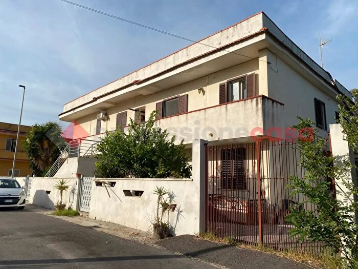 Appartamento in vendita in Via Cavalieri di Vittorio Veneto Snc, Mondragone