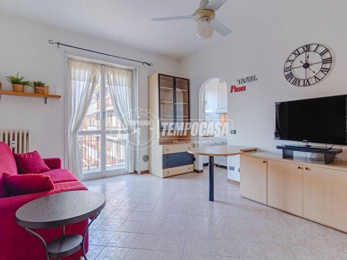 Appartamento monolocale in affitto in Via Brizi Eugenio, Corvetto, Milano