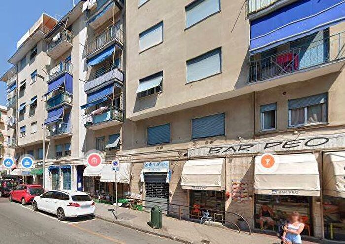 Appartamento trilocale in affitto in Via Isonzo, Sturla, Genova