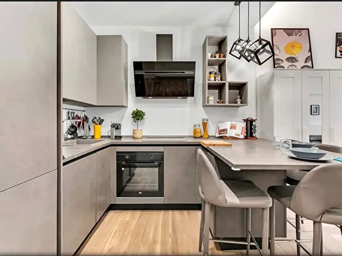 Case in Vendita e in Affitto - 3