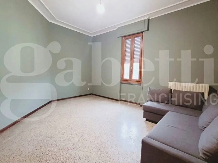 Appartamento trilocale in affitto in Via IV Novembre, Padova