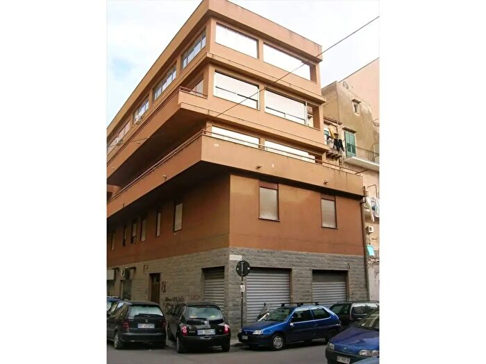 Appartamento con 6 locali in vendita in Via Agostino Todaro, Palermo